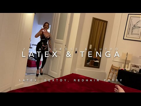 ❤️ Nwa nkịrịkọ na-acha uhie uhie yi uwe latex nke nnochi anya na anyi ️❤
